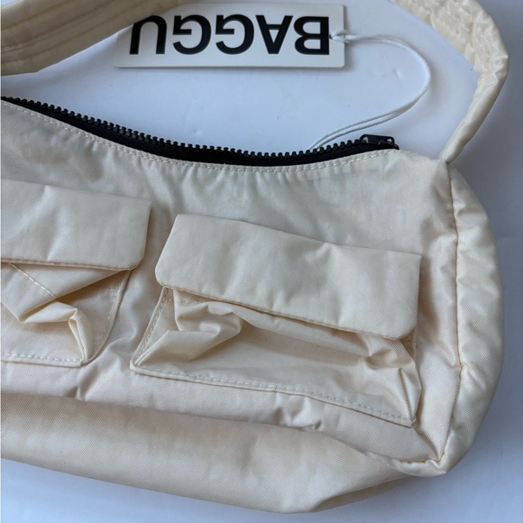 NWT BAGGU Cargo Nylon Shoulder Bag - Ivory - Picture 6 of 13